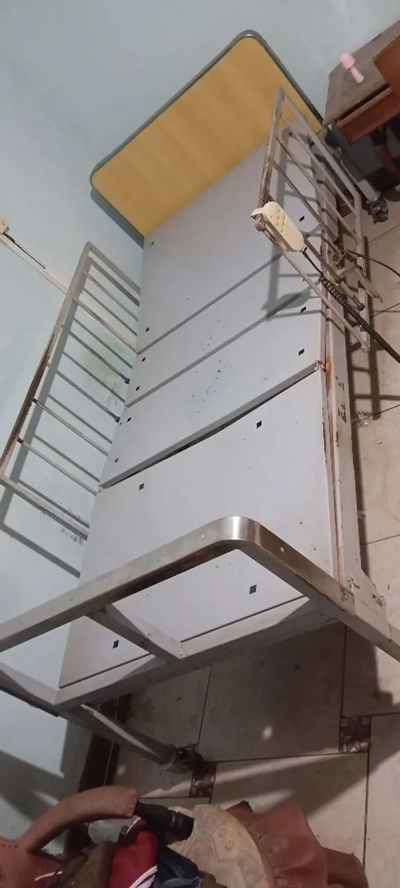 Cama hospitalar elétrica