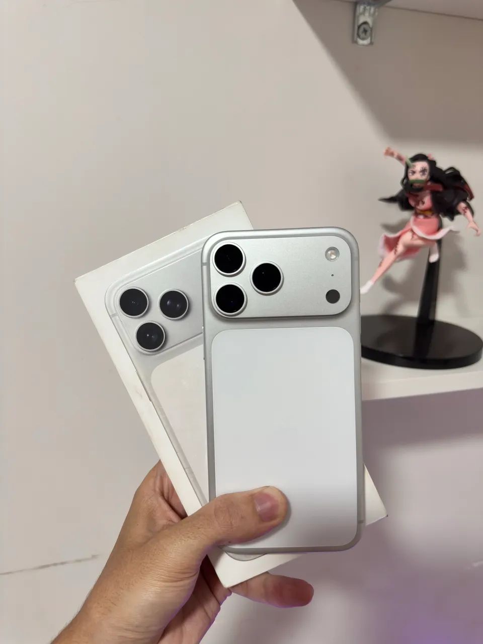 iPhone 17 Pro Max 256GB ? Silver ( Cartão até 21x) Estudo trocas