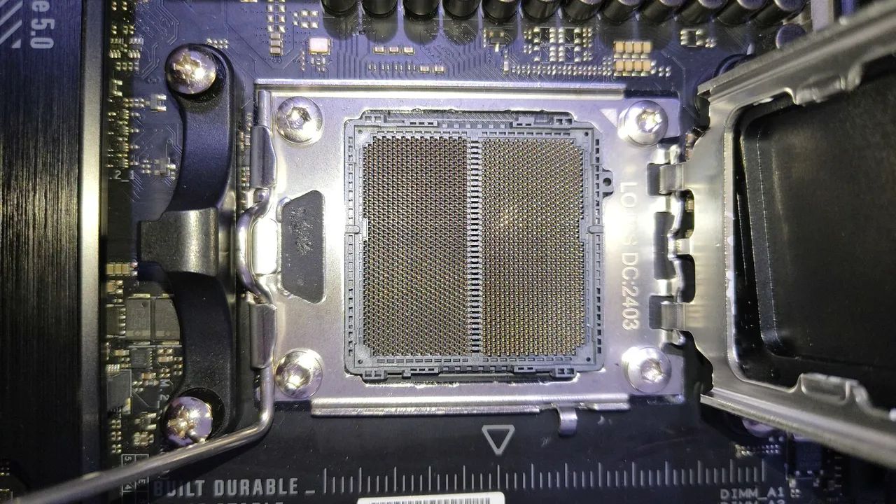 Placa Mãe X670E Asus Tuf Gaming Plus - Foto 5