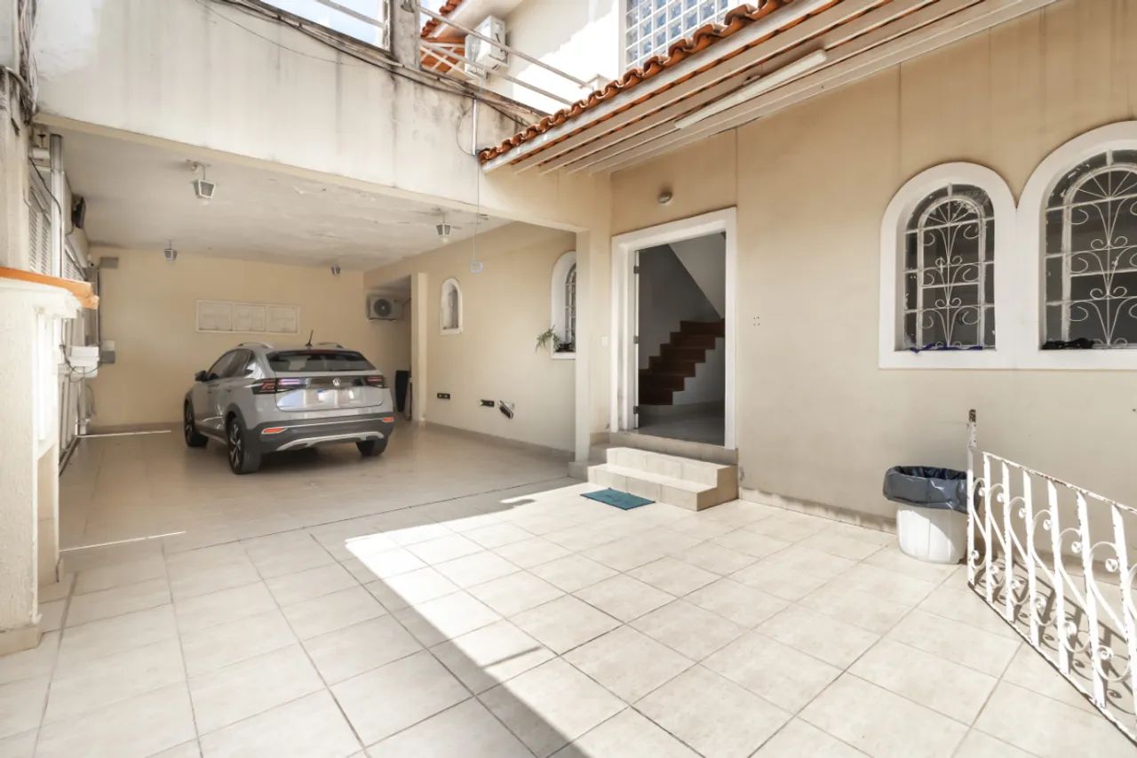 Sobrado para venda em Adalgisa com 4 quartos, sendo 3 suítes, 500m²