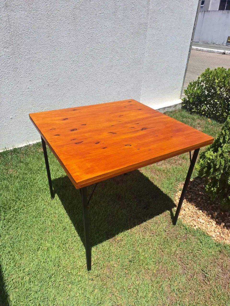 Mesa de Madeira 90x90cm - Nova - Foto 3