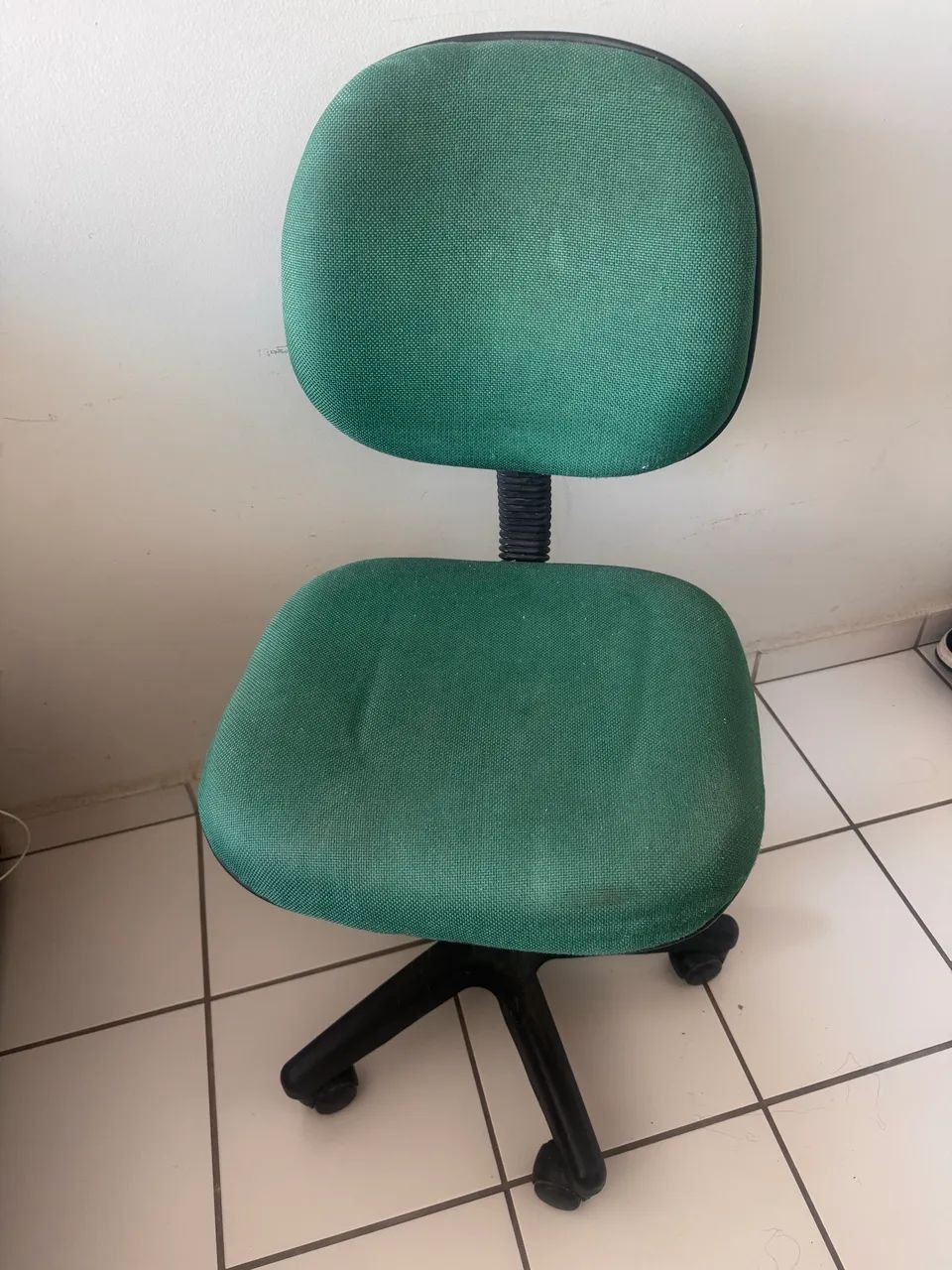 Cadeira de estudo  - Foto 2