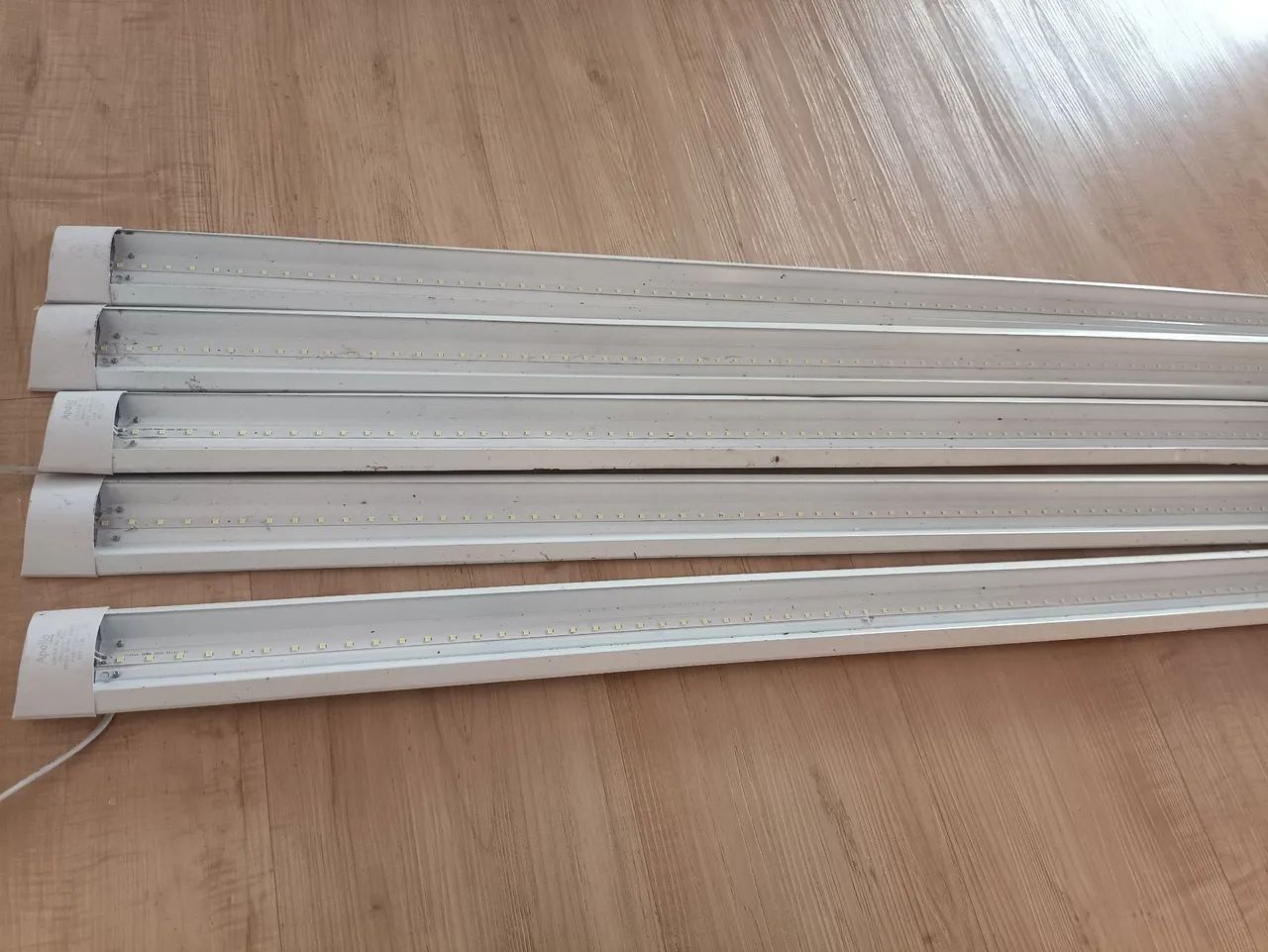 Kit 5 lâmpadas led 1,20m. Tudo funcionando. - Foto 2