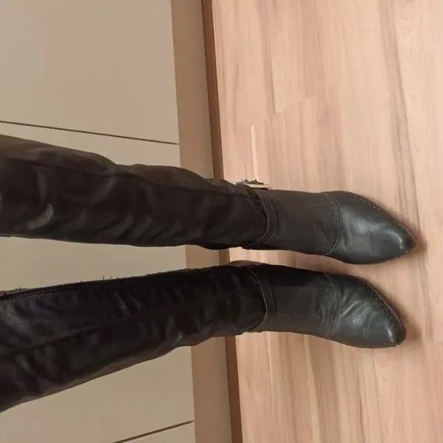 Bota preta cano alto - Foto 2