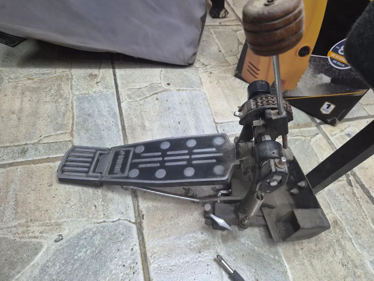 Pedal para bateria Sonor