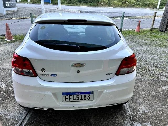 Chevrolet Onix JOY Hatch 1.0 8V Flex Mec. 4P 2018 - Foto 3