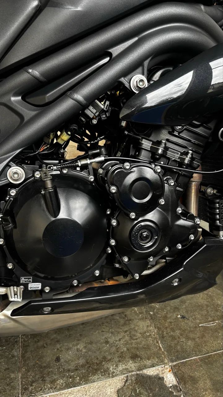Triumph Speed Triple 1050 - Foto 5