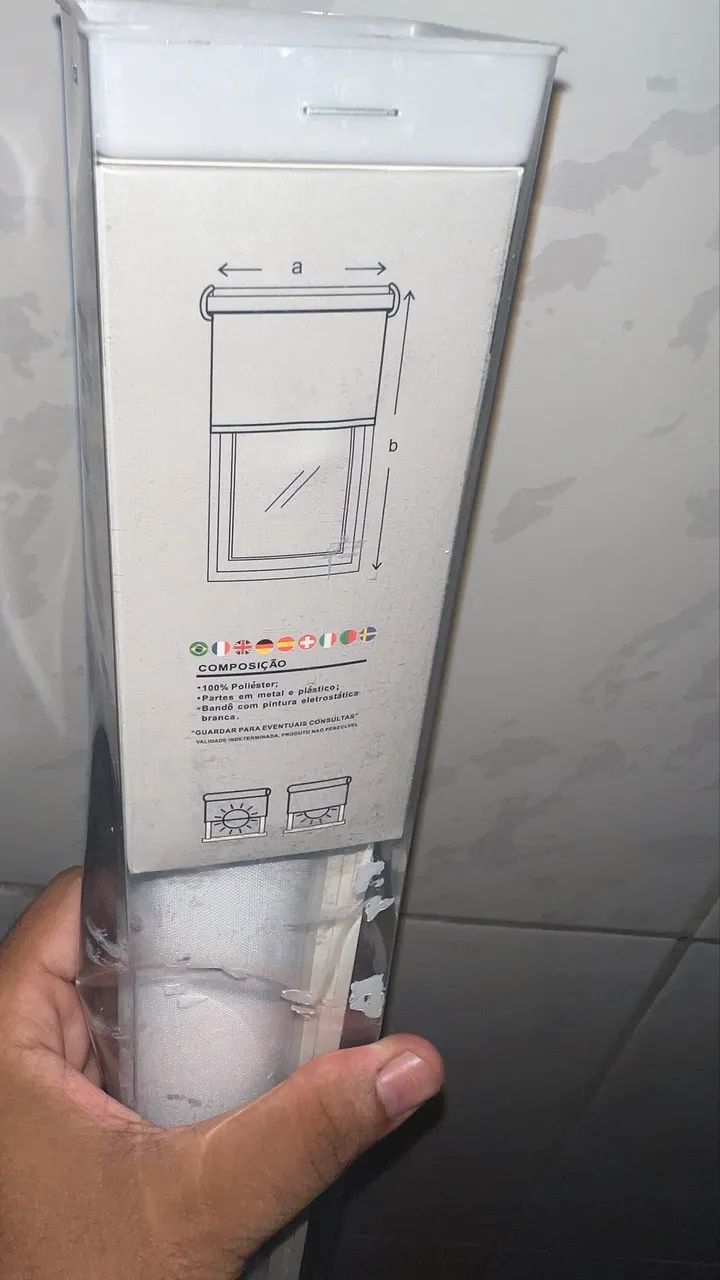 Persiana Blackout 120x200 nova na embalagem 