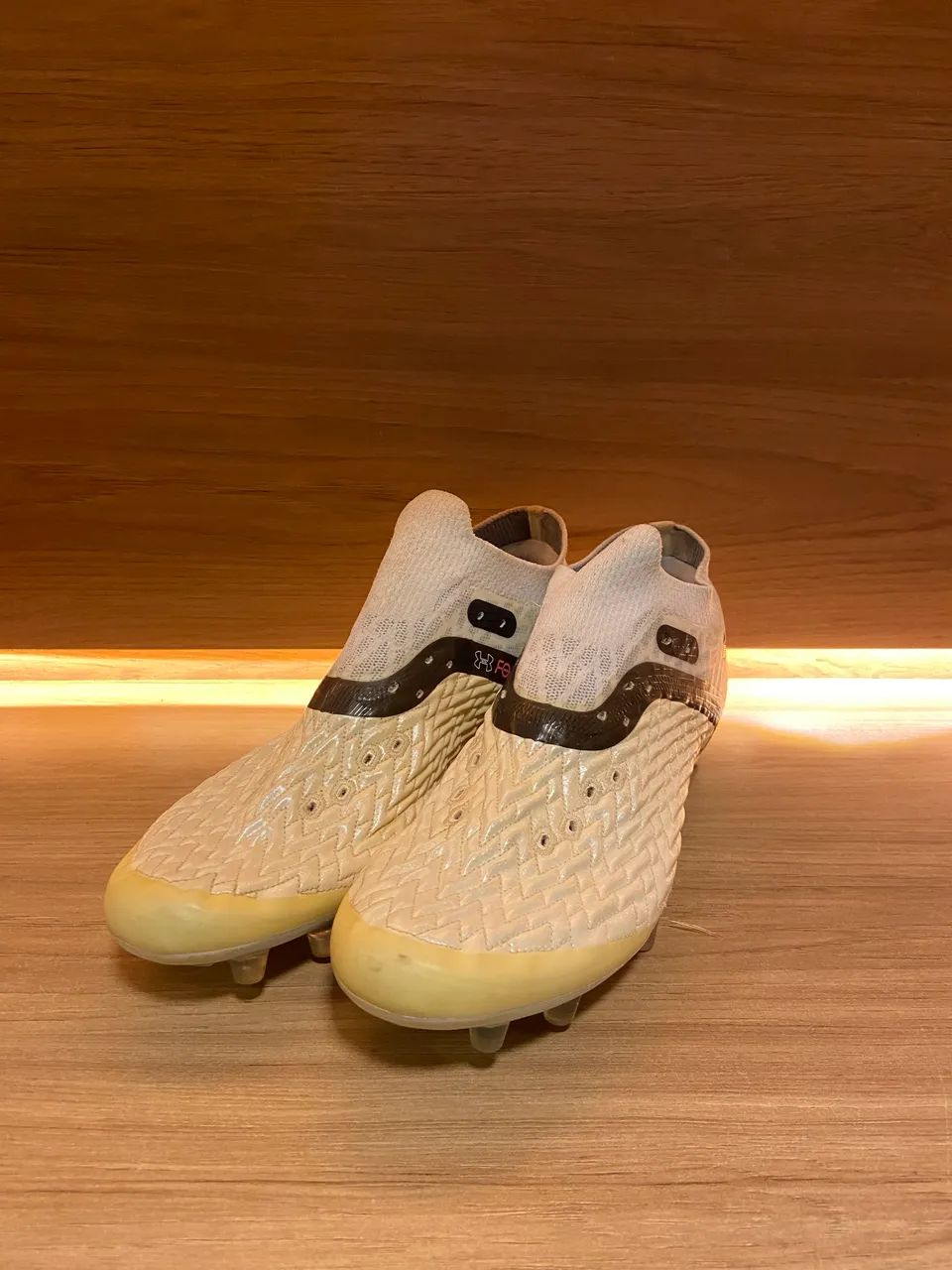 Chuteira Under Armour Clone Magnetico Pro