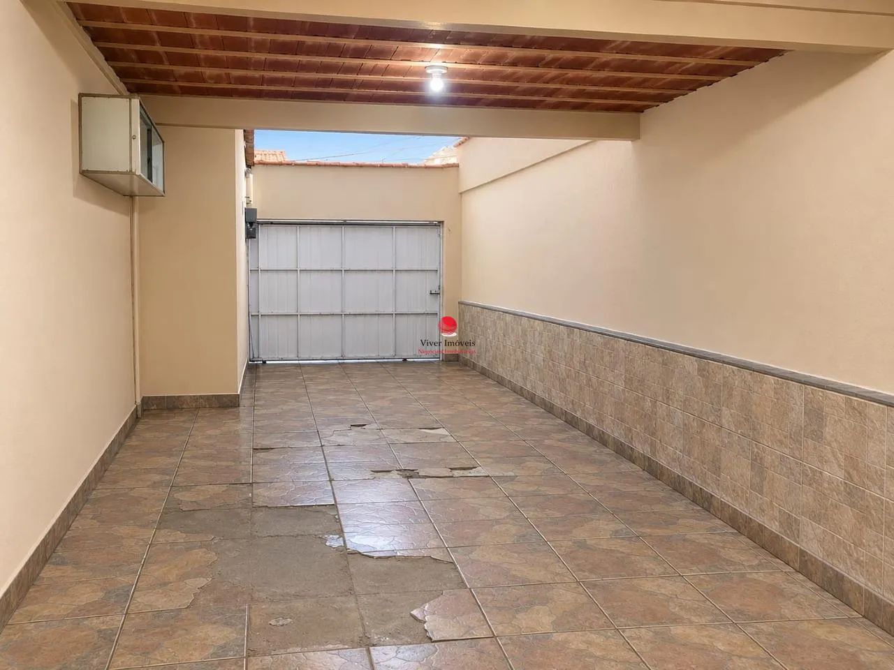 IMÓVEL COM 4 EDIFICAÇÕES  EXCELENTE POTENCIAL COMERCIAL E RESIDENCIAL - Foto 3