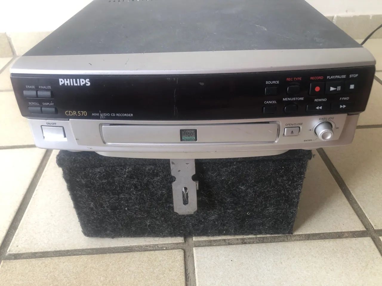 Cd player e gravador de cd Phillips CD-R 570 - Foto 3
