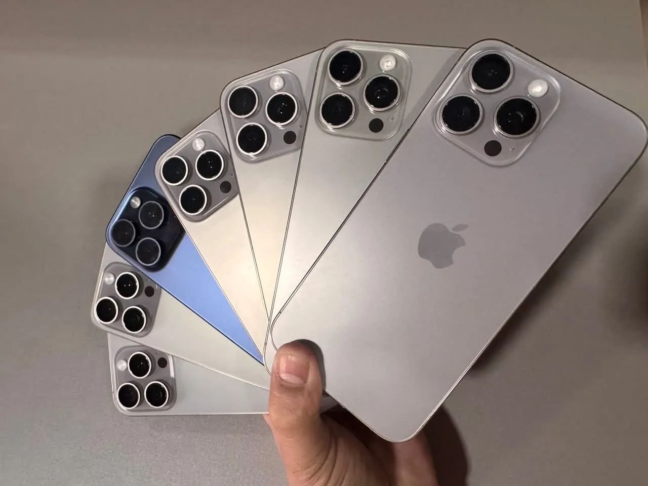 Iphone 15 PRO MAX 512GB Prata - Foto 4