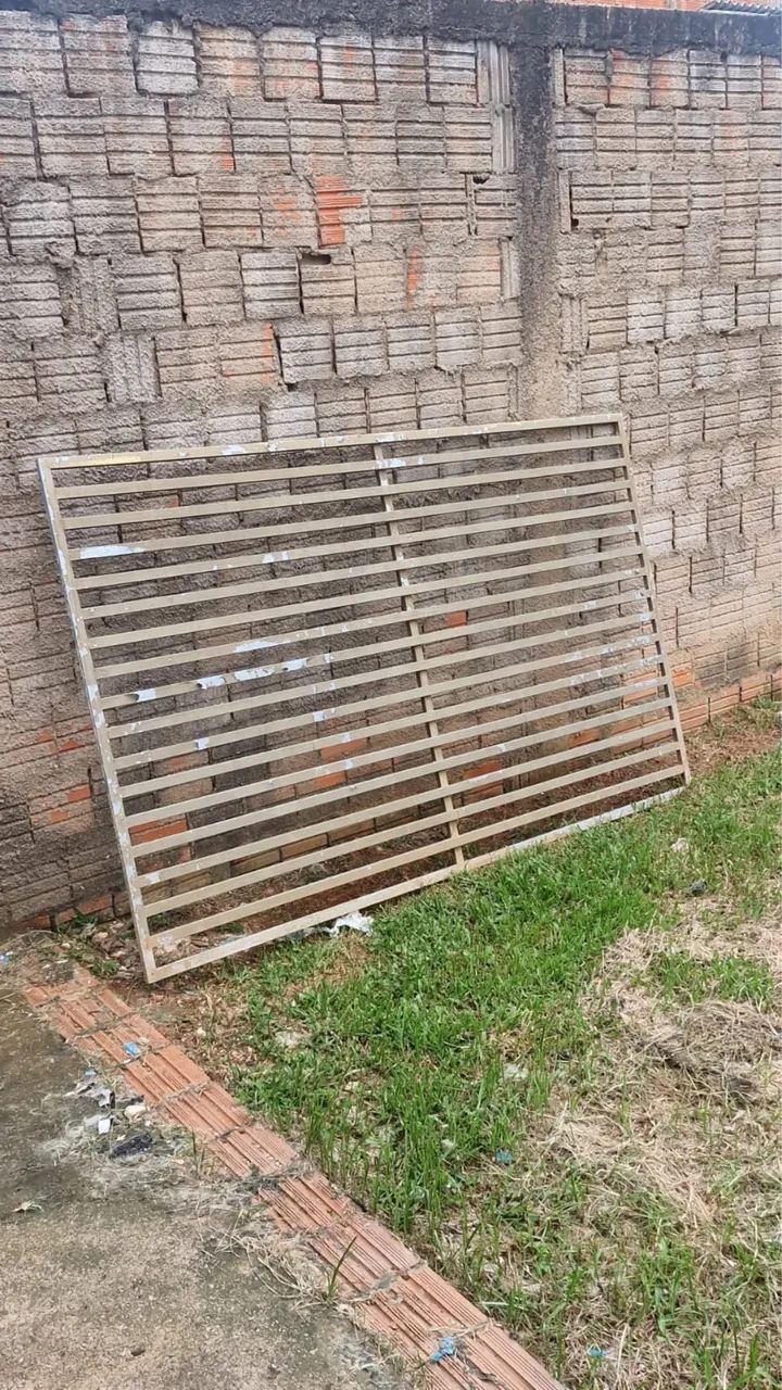 Vende-se grade 