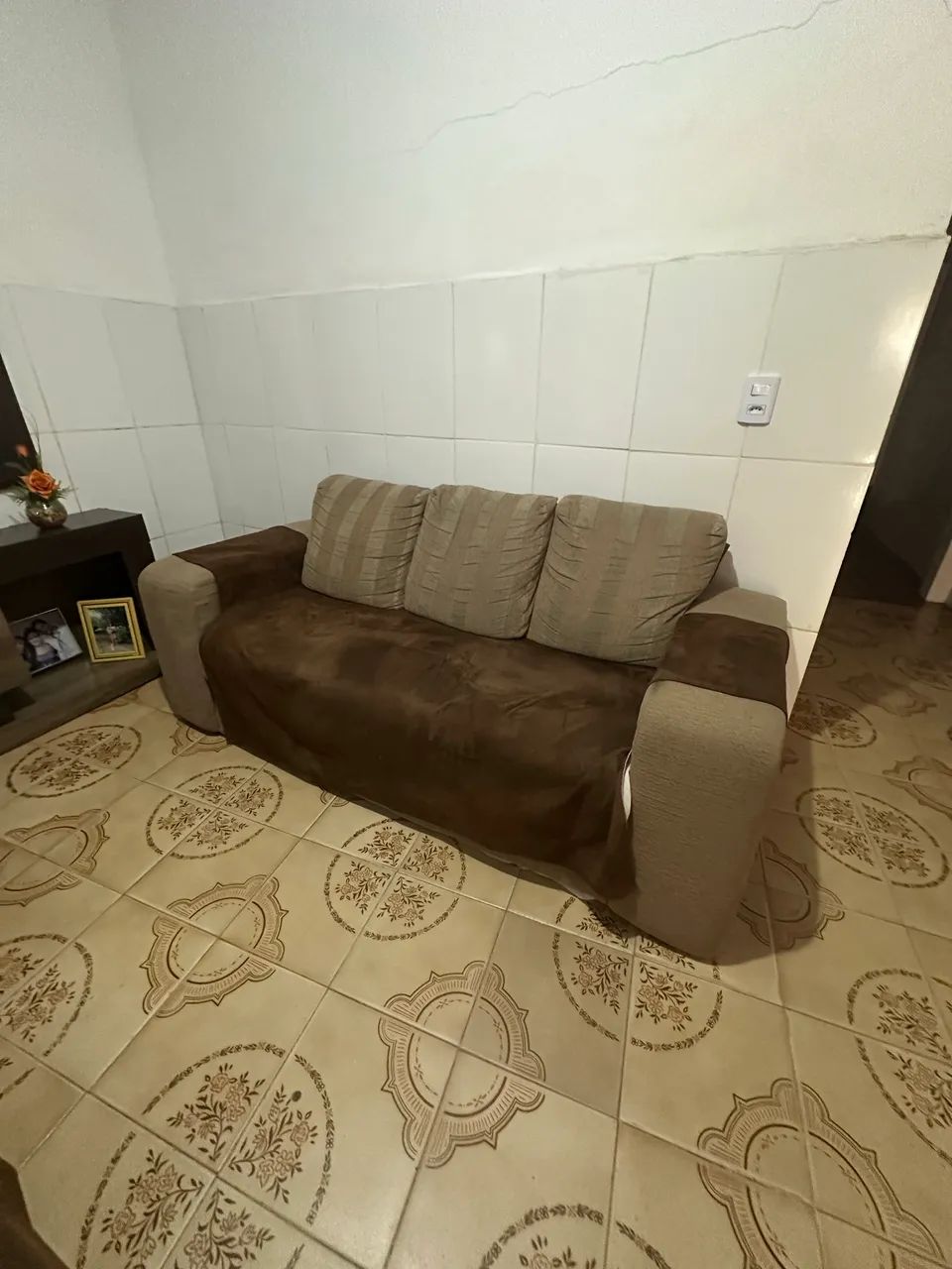 Conjunto de sofá e pufes  - Foto 4