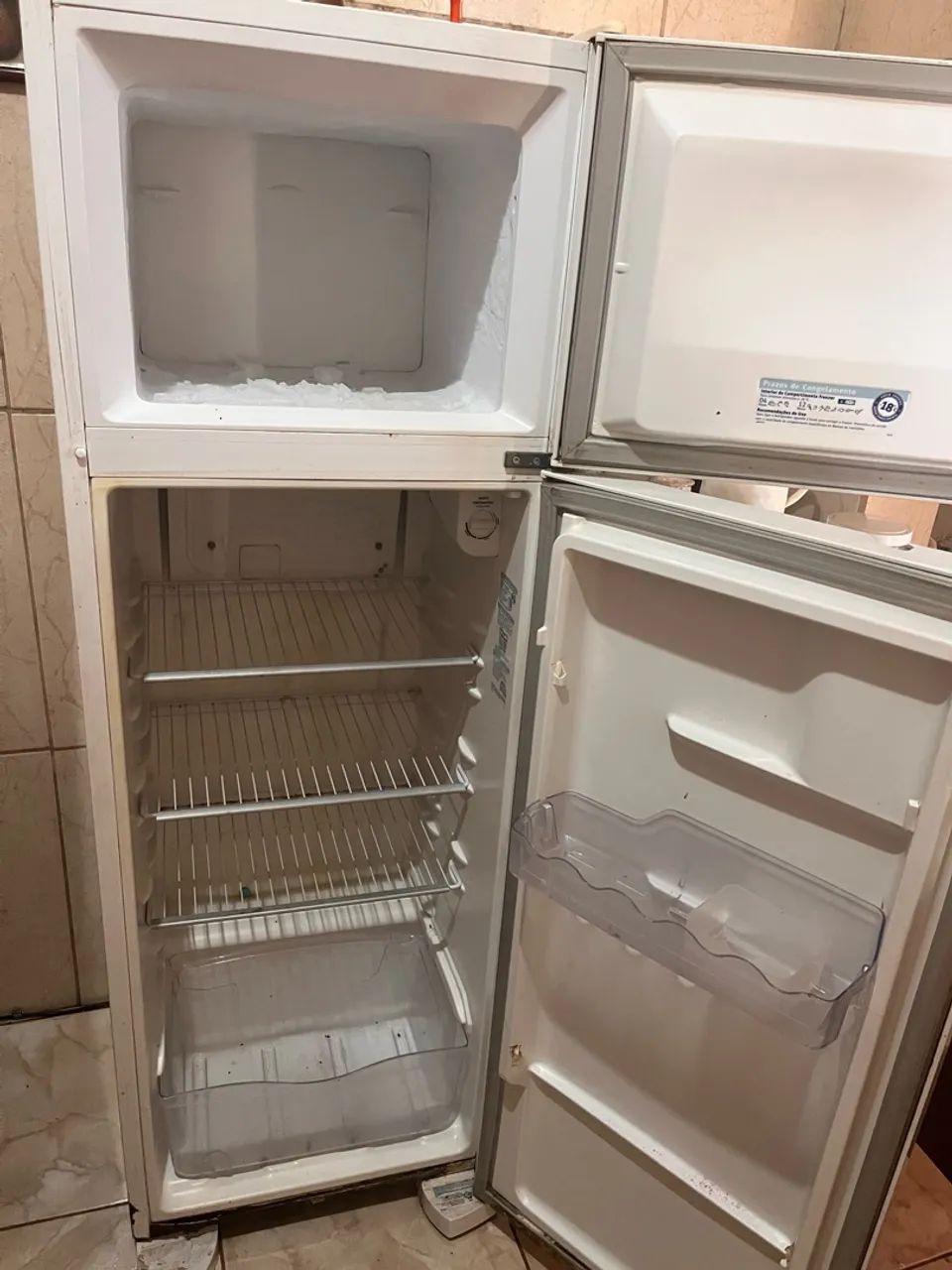 Vende se geladeira  - Foto 3