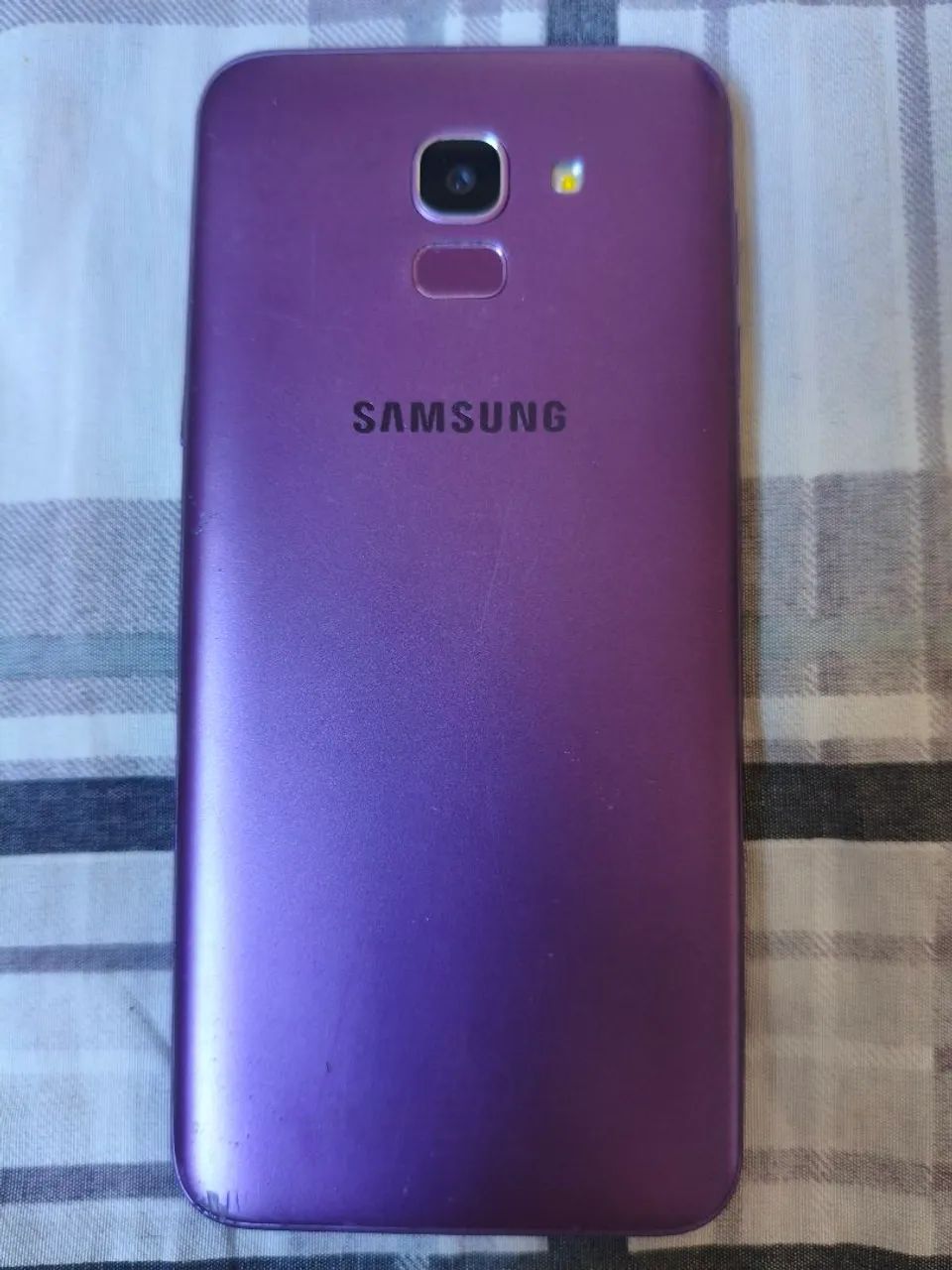 ? Samsung Galaxy J6 J600 - 64GB - Funcionando normalmente - Foto 2
