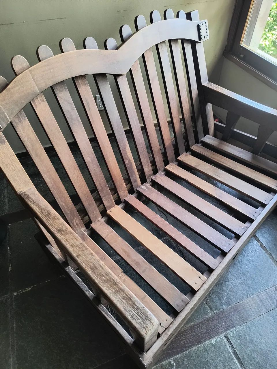 Sofá de madeira de lei65746288589569122