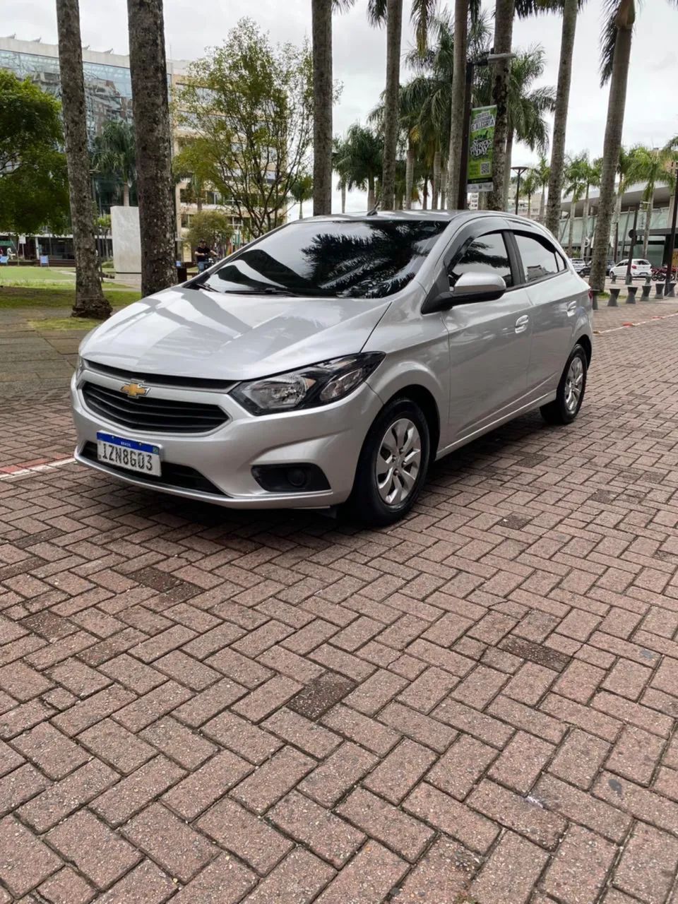 Chevrolet Onix Hatch LT 1.0 8V Flex Mec. 4P 2019 - Foto 3