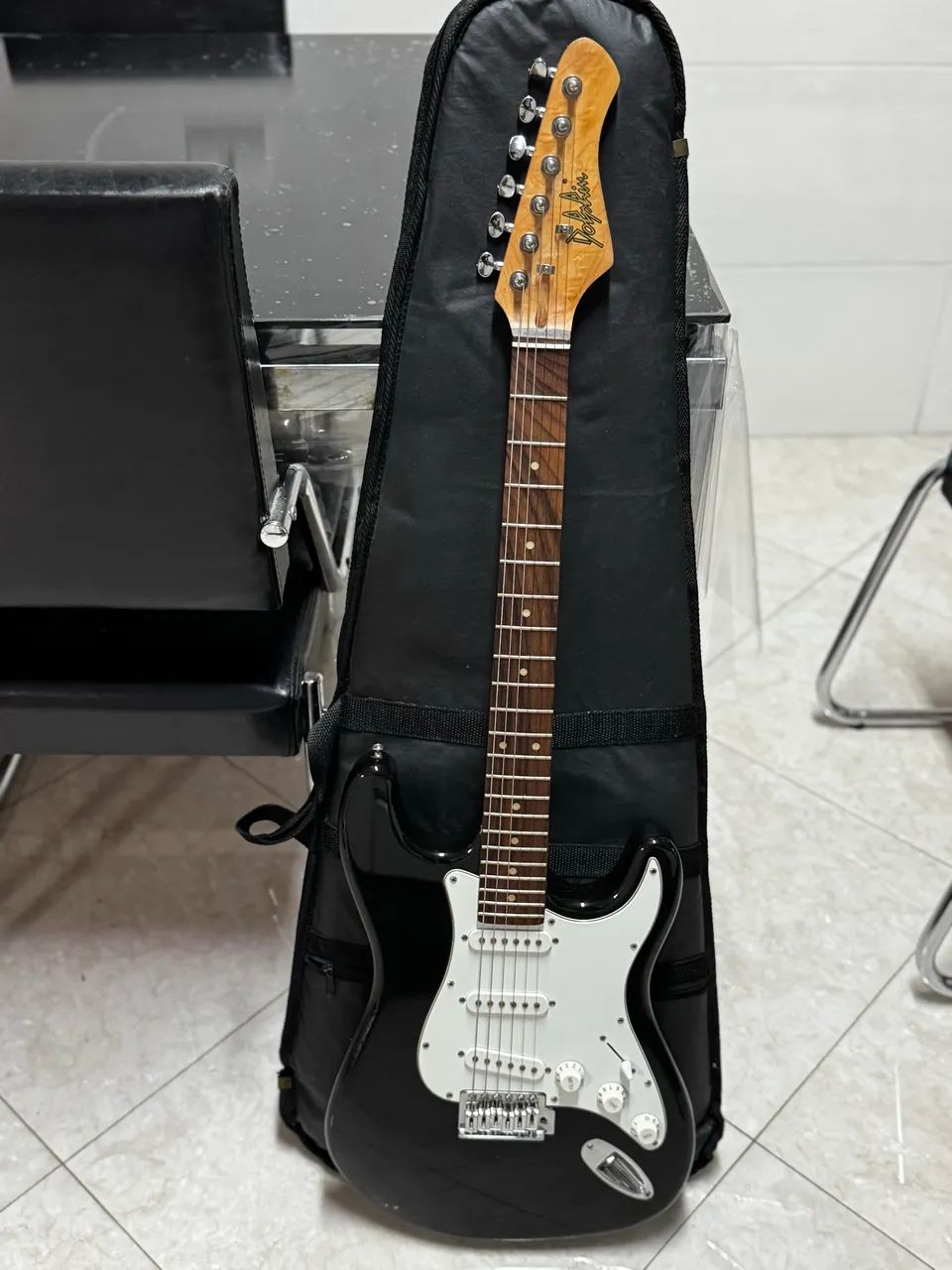 Guitarra Dolphin Stratocaster  - Foto 4