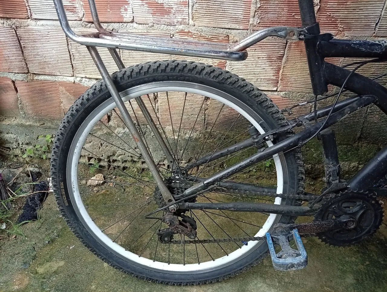 Bicicleta aro 26 com marcha  - Foto 3