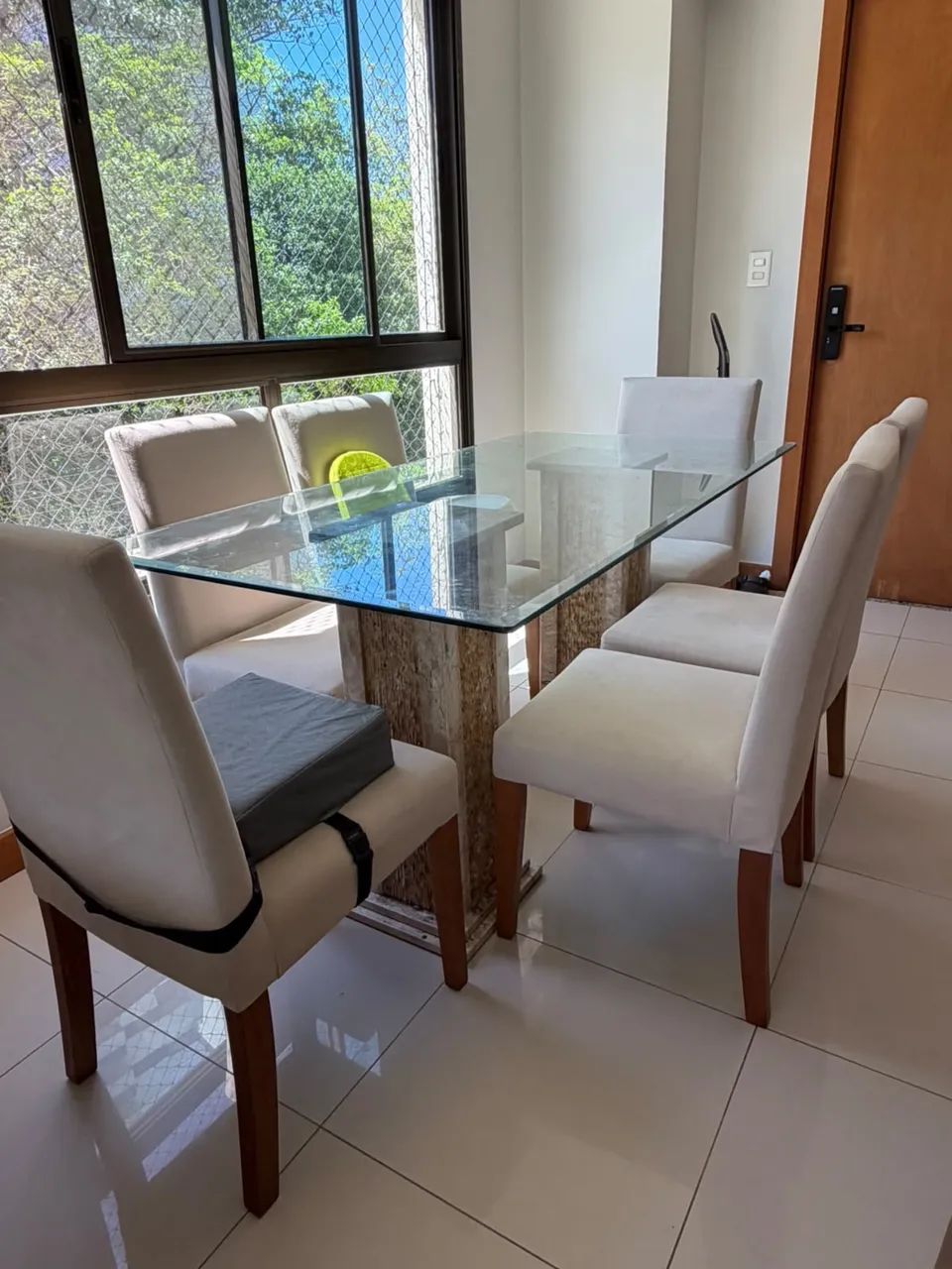 Mesa com tampo de vidro  - Foto 2