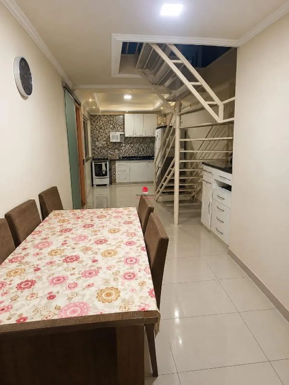 IMÓVEL COM 4 EDIFICAÇÕES  EXCELENTE POTENCIAL COMERCIAL E RESIDENCIAL - Foto 4