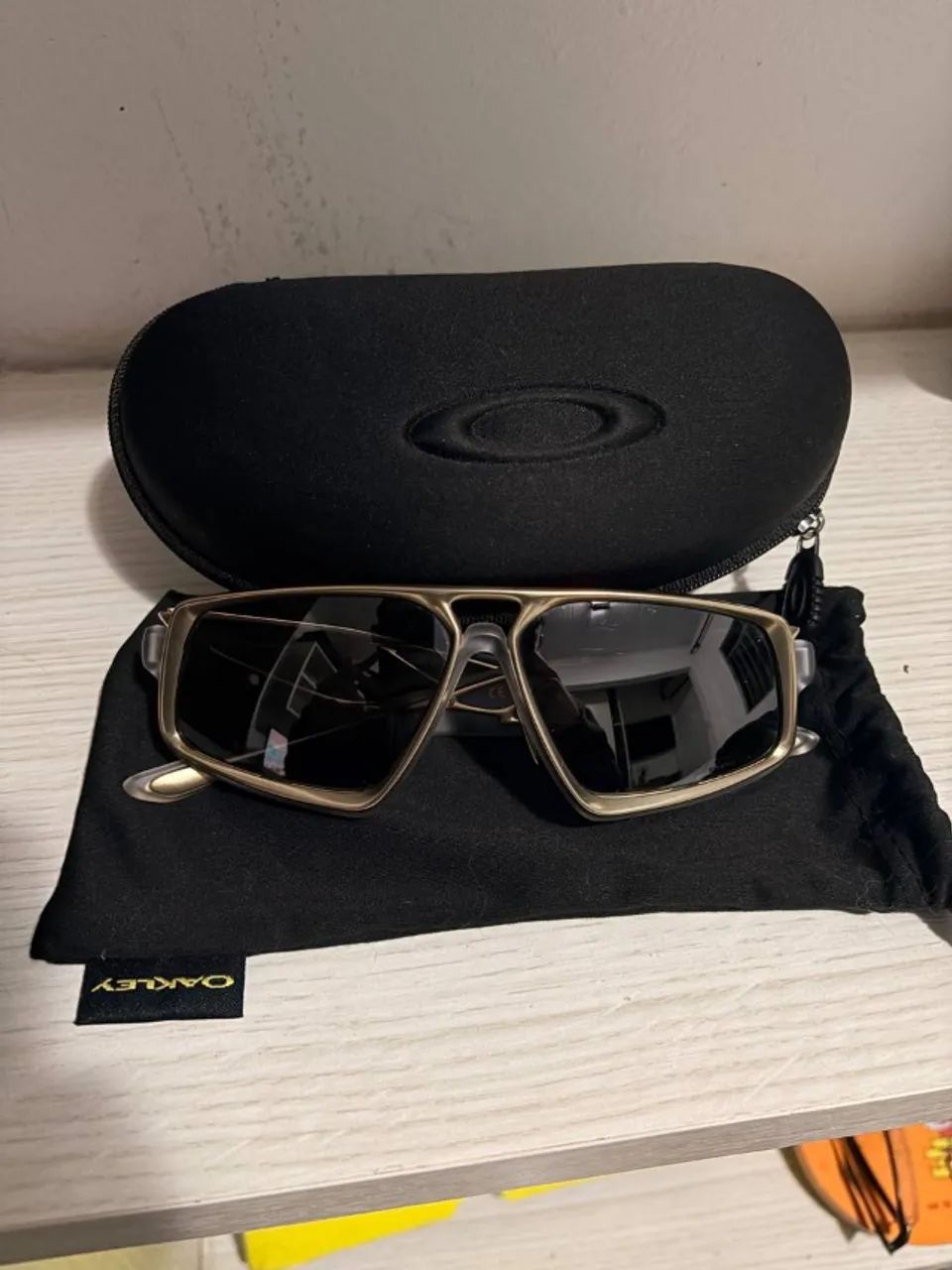 Óculos Oakley Massillon Titanium