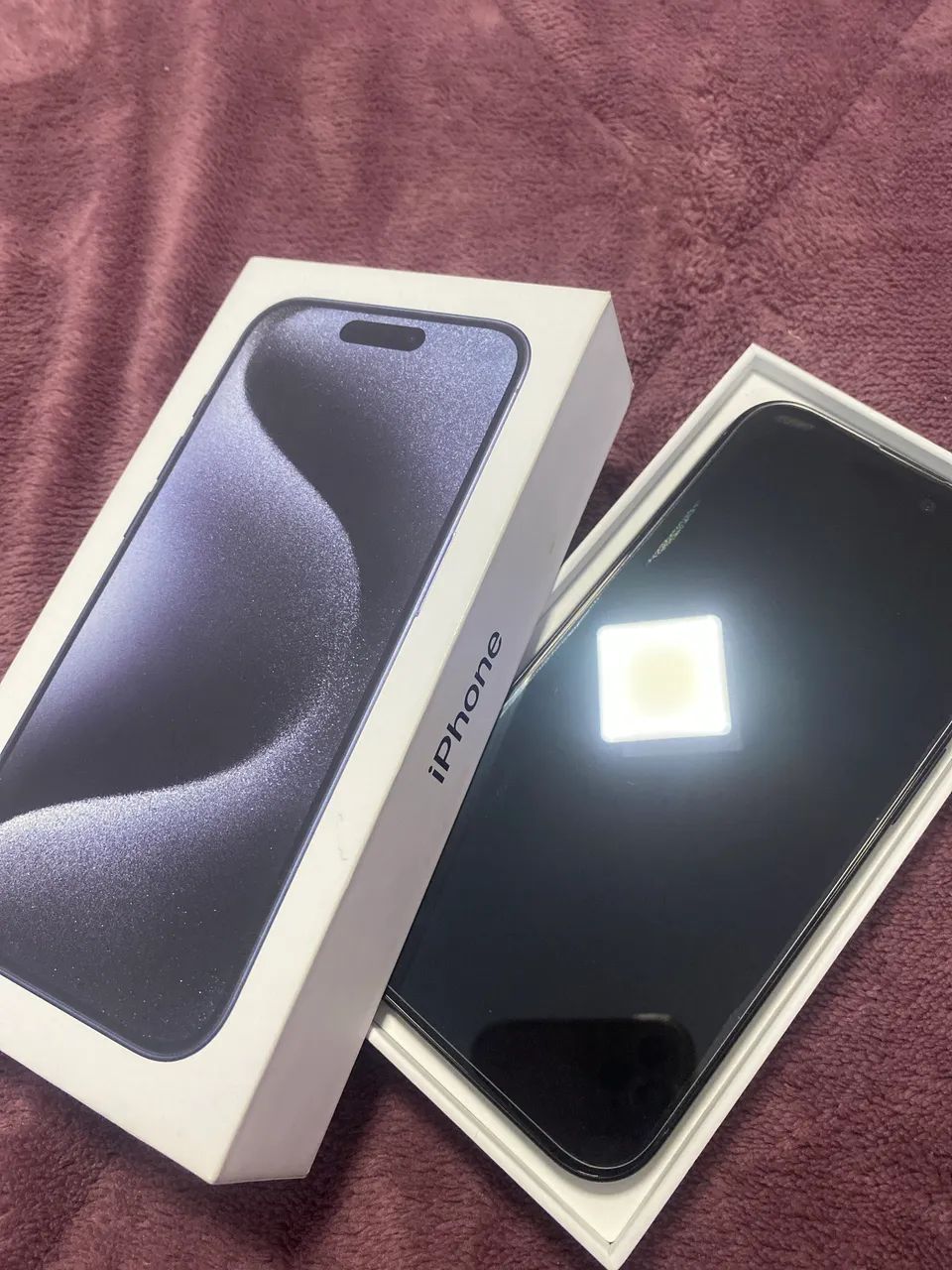 iPhone 15 Pro blue titanium  - Foto 4