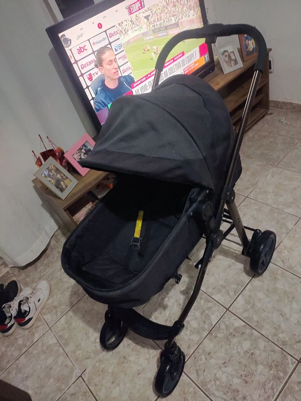 Vende-se carrinho de bebê
