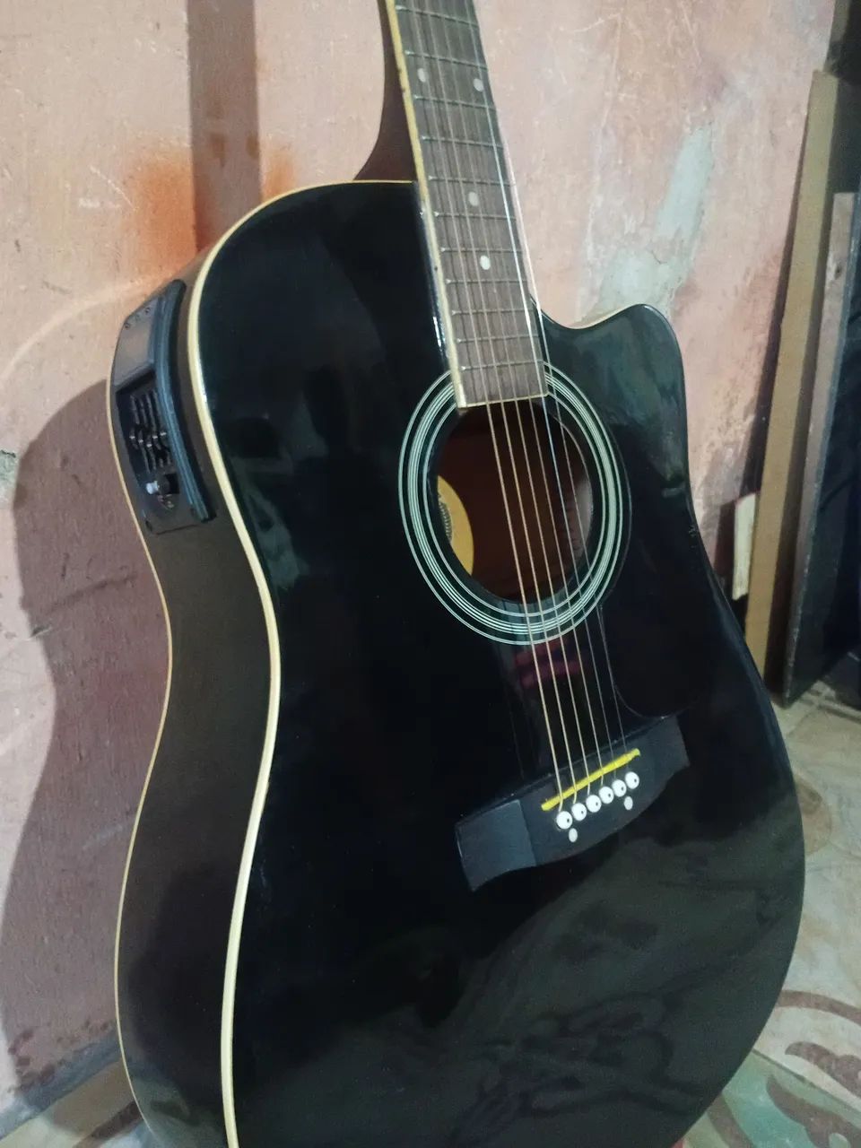 Violao semi novo