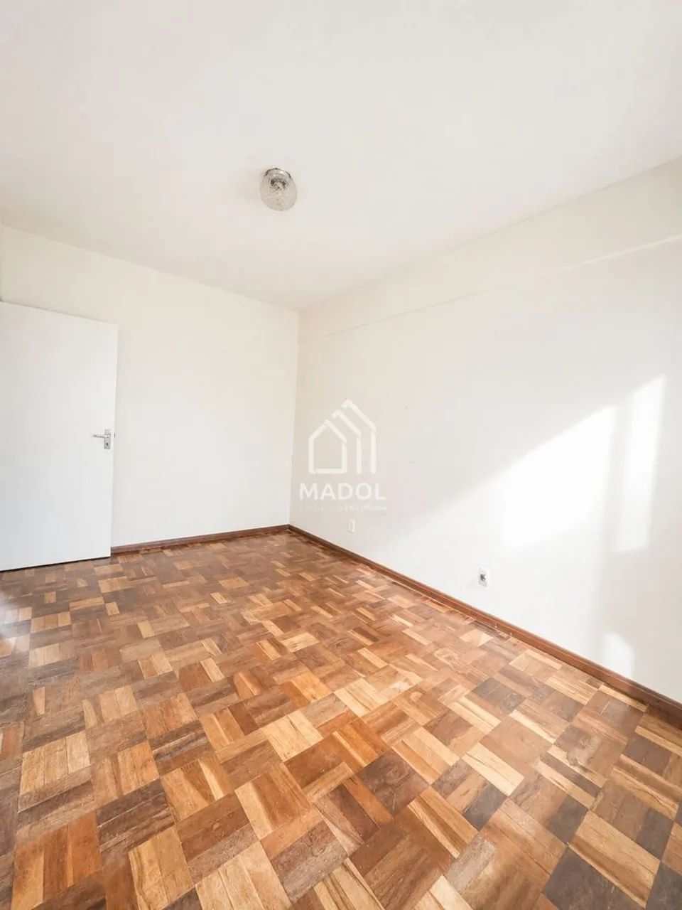 Apartamento no Edifício São Carlos com 2 Quartos e 70m²! Centro de Ponta Grossa - Foto 4