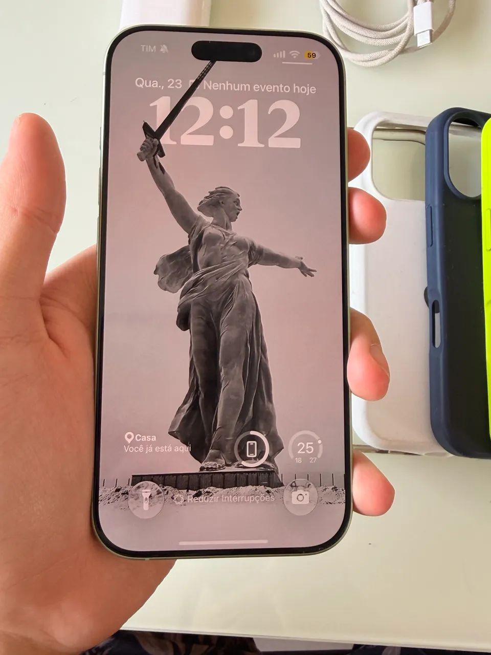 Vendo IPhone 17 Verde Sálvia