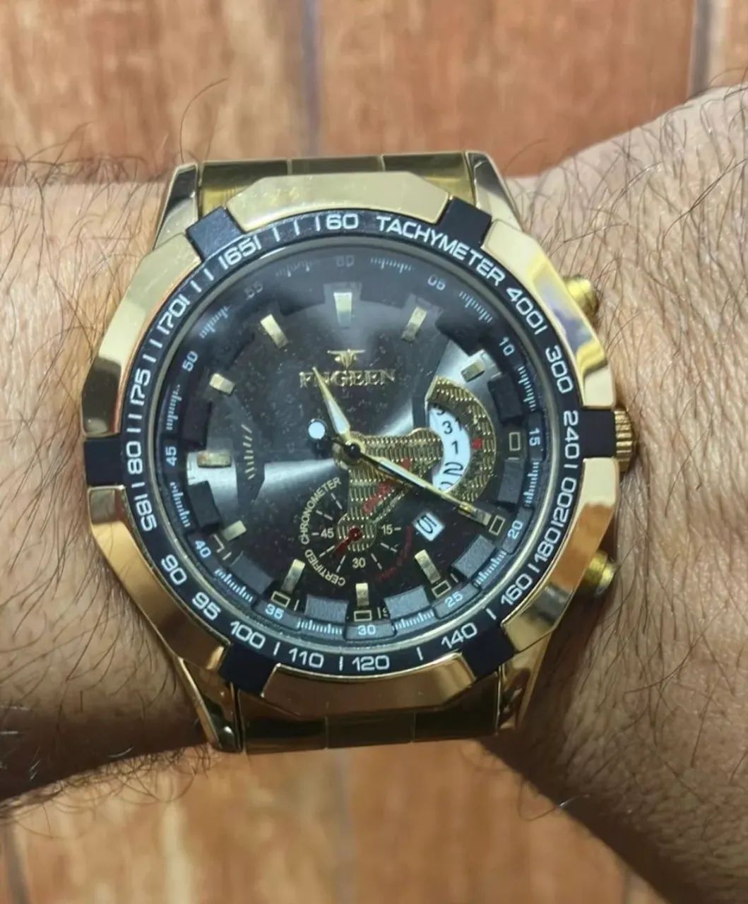 Relógio Social Dourado