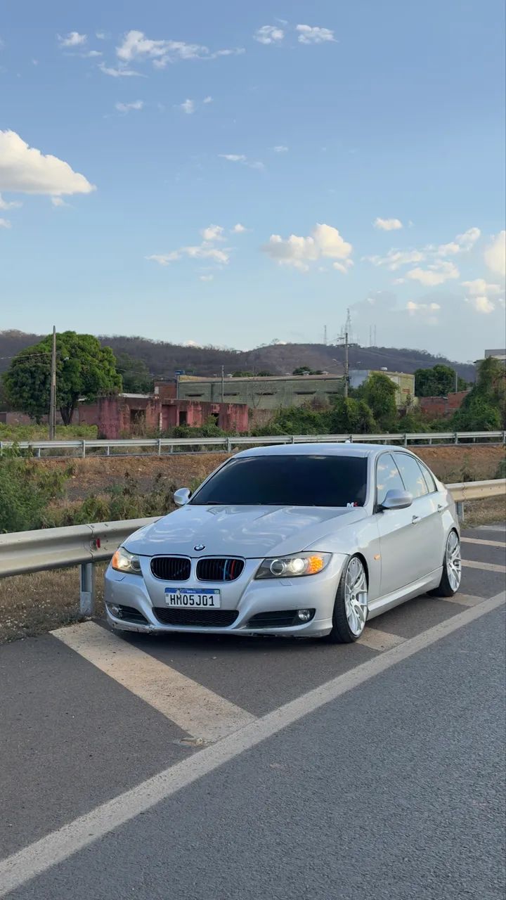 BMW 320I A 2010