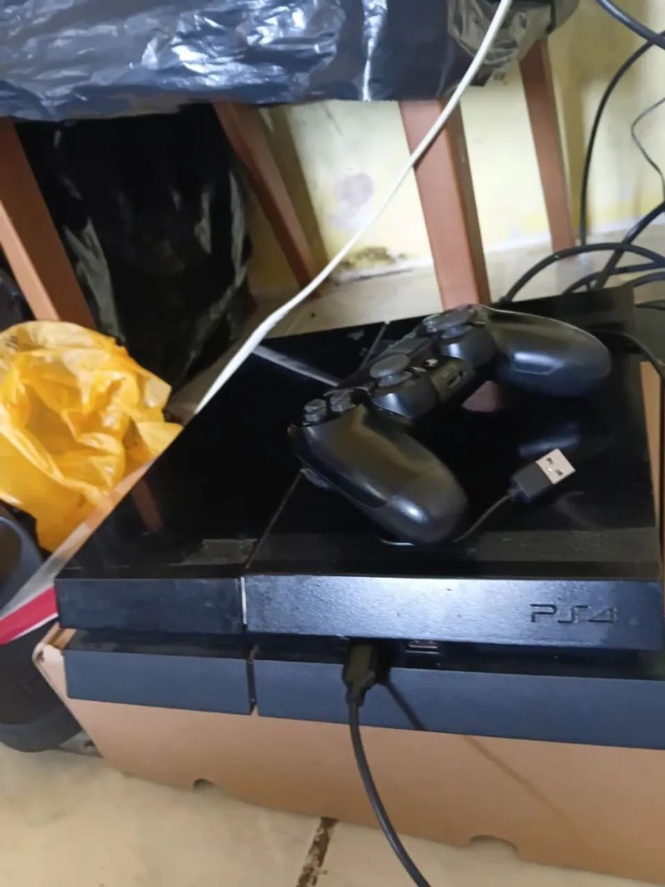 PS4 com controle e 7 Jogos  - Foto 5