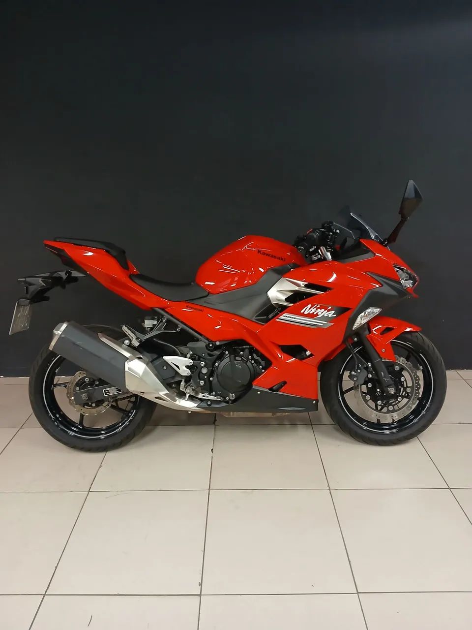 KAWASAKI NINJA 400 - Foto 3