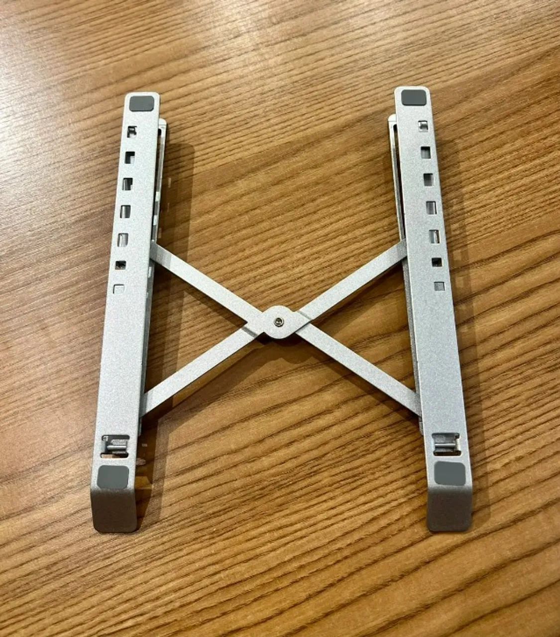 Suporte Articulado Em Alumínio Para Notebook E Tablet - Foto 2