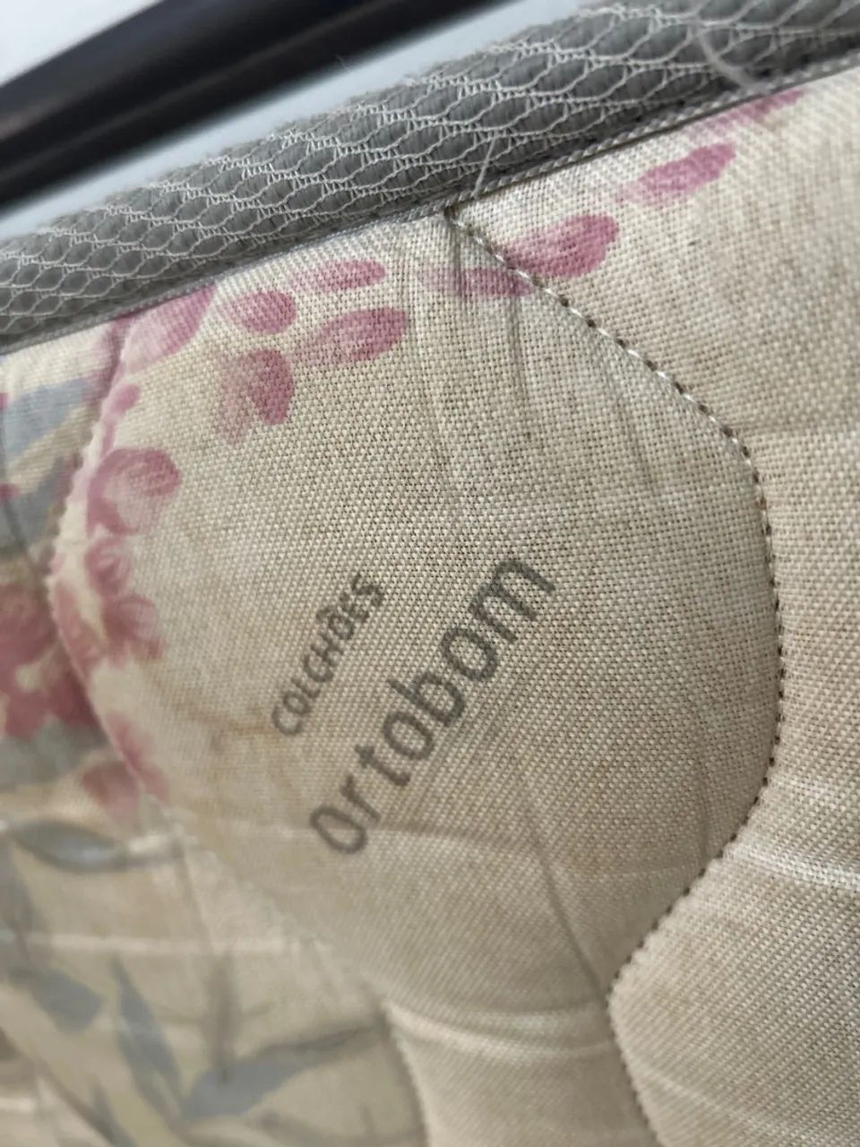Cama de solteiro 