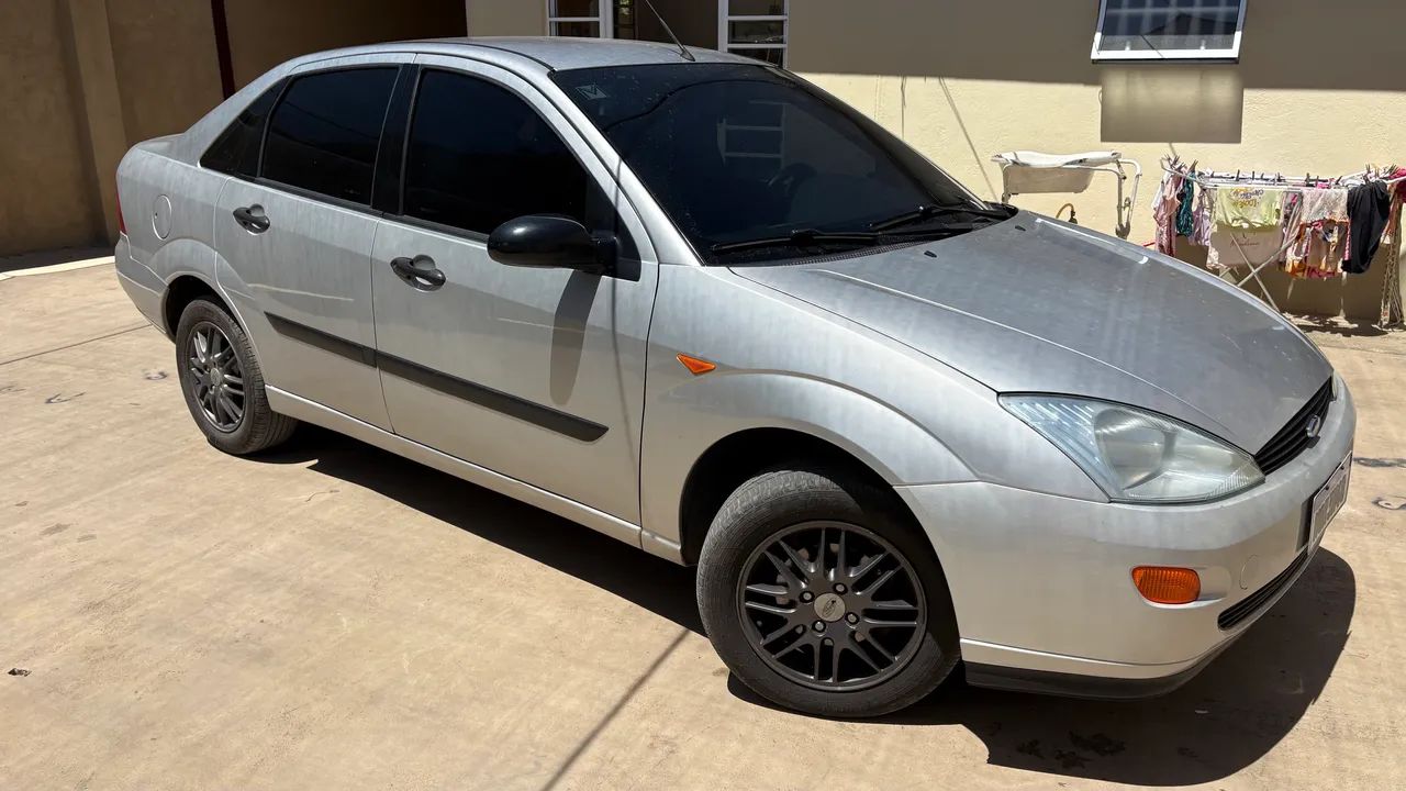 Ford Focus Sedan 2.0 16v/2.0 16V Flex 4P 2001