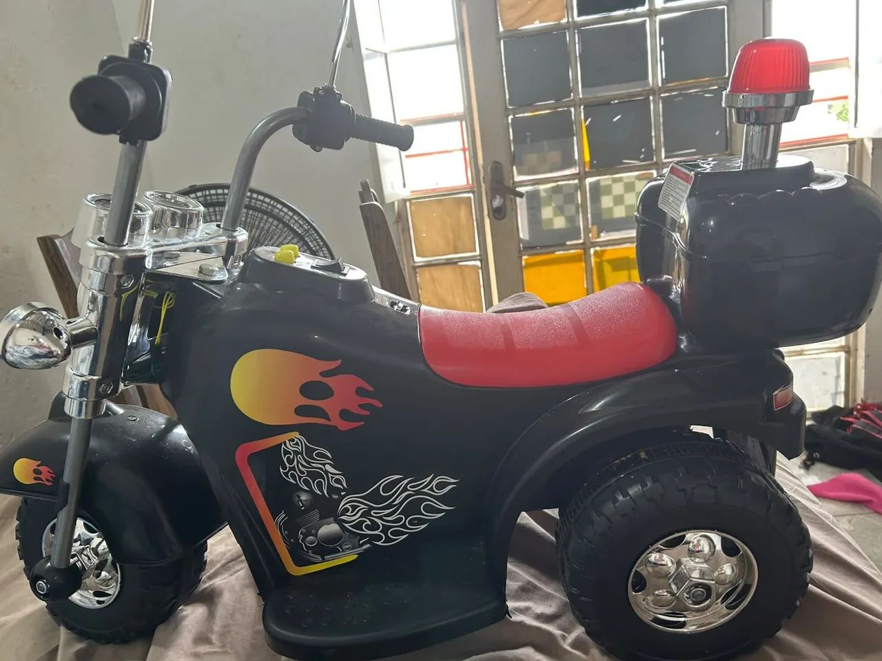 Moto elétrica infantil