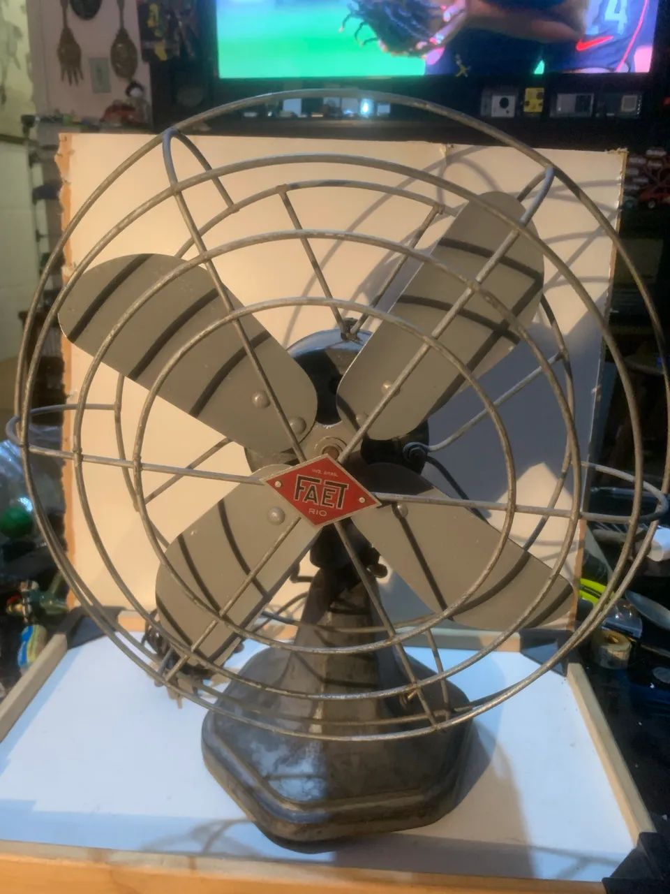ventilador antigo da marca Faet, modelo "Rio" - Foto 5