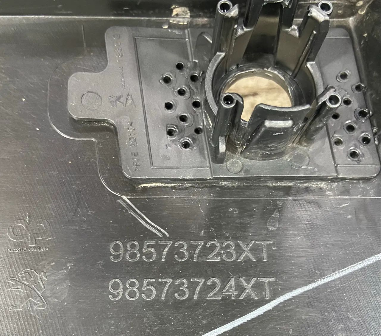 ぼくちん208 Parachoque Traseiro Peugeot 208 2025 2026 Original - Peças para