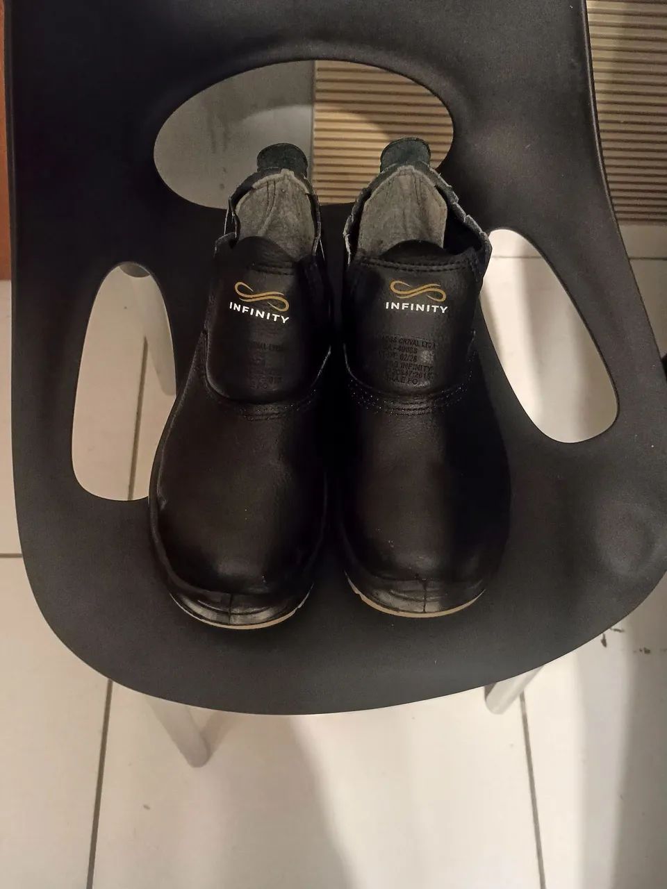 Bota bico de aço N39 - Foto 2