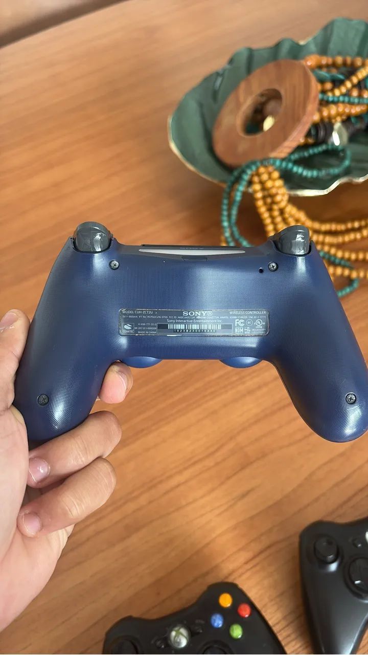 Controles de XBOX E PS4 - Foto 3