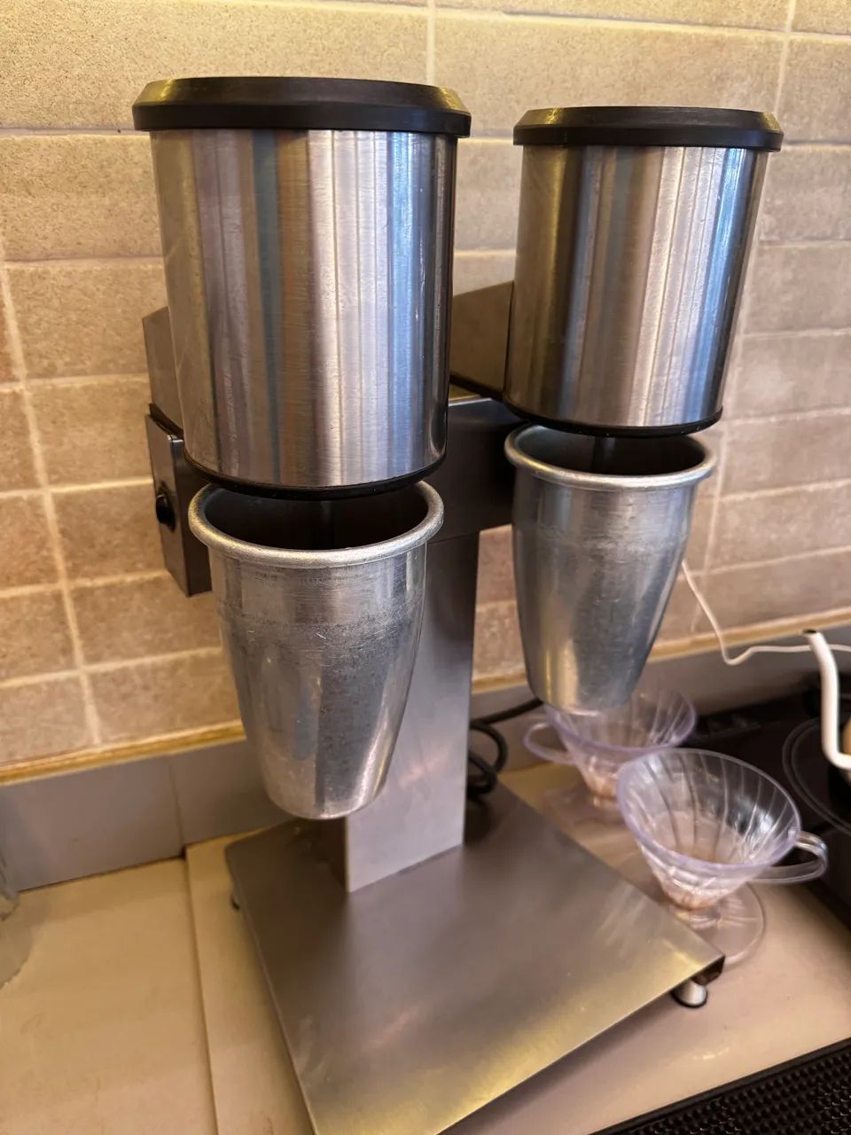 Mixer / Batedor de Milkshake duplo Bermar 