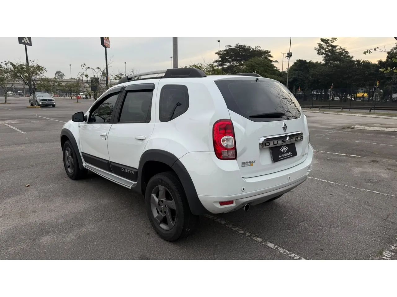 Renault Duster Dynamique 2.0 Hi-flex 16V Aut. 2013 - Foto 4