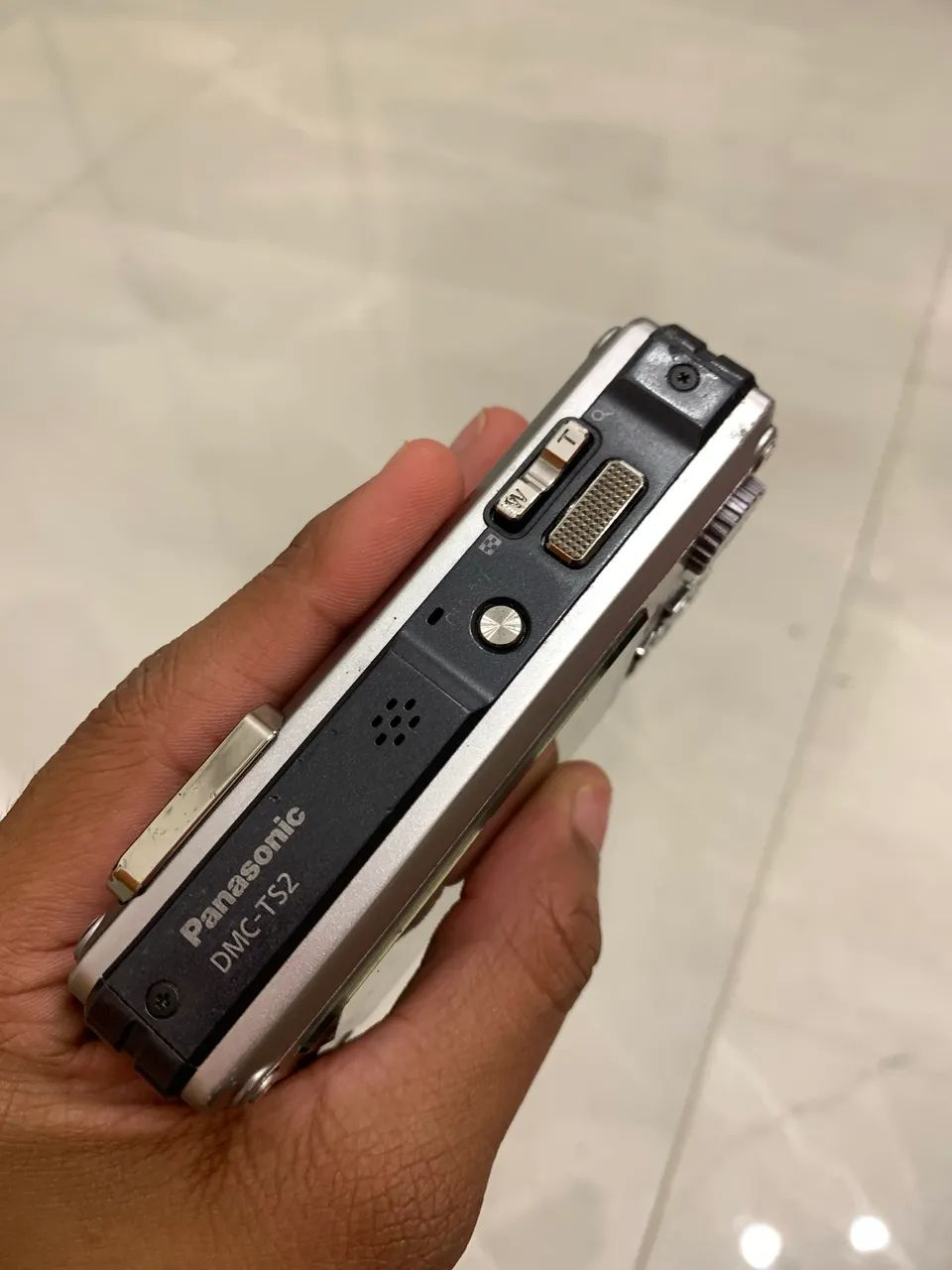 Câmera Digital Panasonic Lumix DMC-TS2 Prata - Compacta - Foto 6