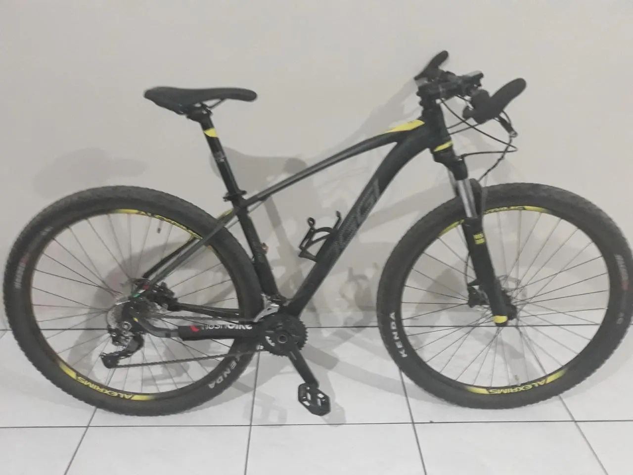 Bicicleta Oggi 7.2 tamanho 17