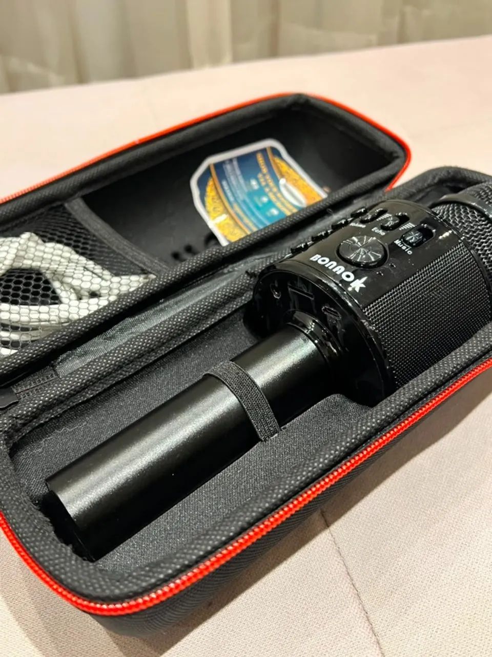 Microfone de Karaoke Preto Usado