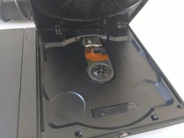 Ps2 Slim com Leitor Funcionando Perfeitamente + Jogos - Foto 2